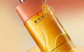 鄭明明硫磺植萃多效沐浴皂液：净澈控油，舒缓肌肤